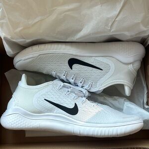 Nike Tennis Shoes